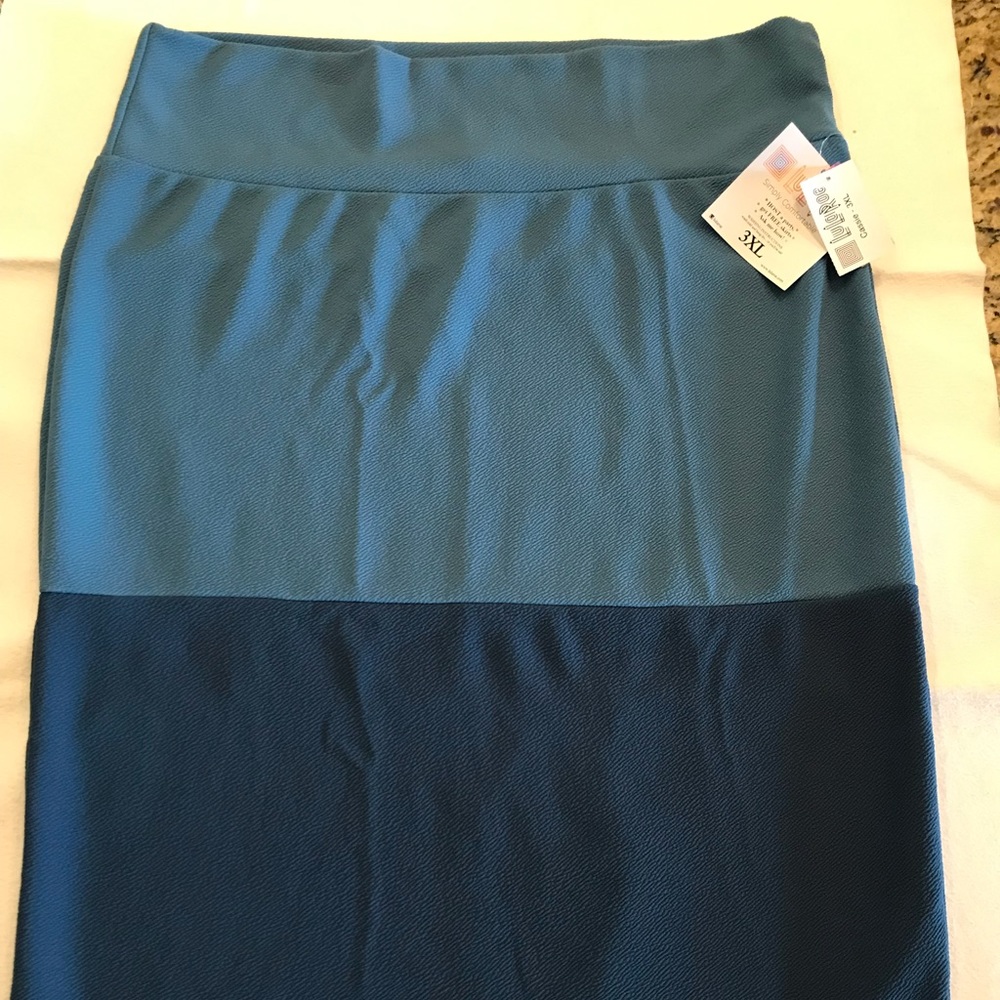 LuLaRoe 3XL Cassie Skirt NWT